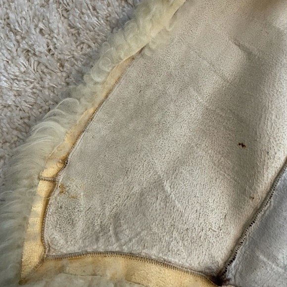 Gorgeous Shearling vest from Reykjavik, Iceland, size XS - Picture 6 of 11
